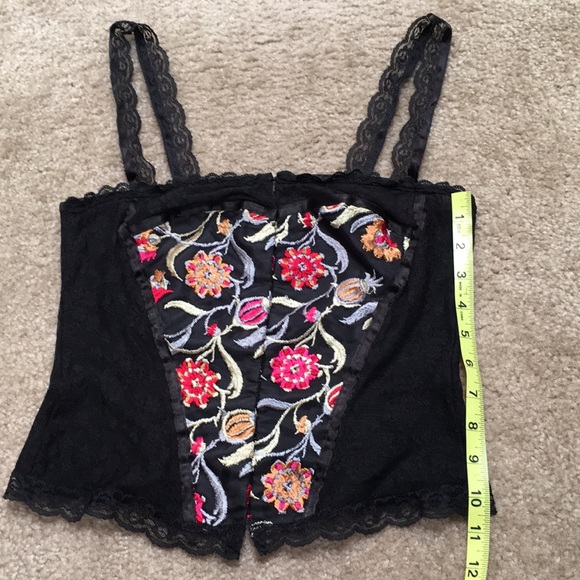 Beautiful Black Lace Top - Picture 5 of 8